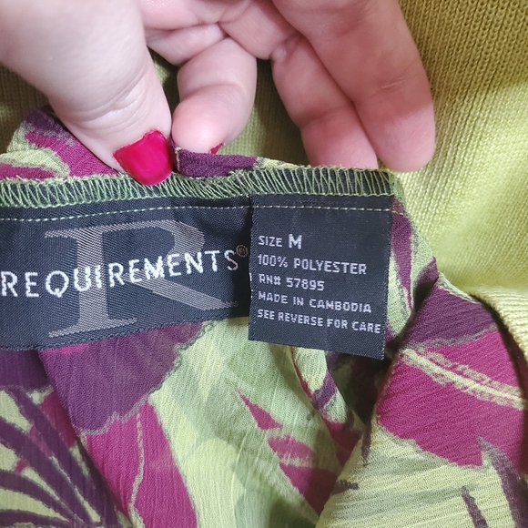 Requirements 2 piece set tank and skirt size M Vintage Peice - Picture 16 of 17